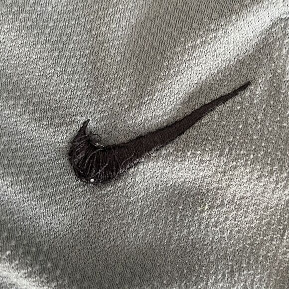 Nike Boys' Dri-FIT Elite Gray Stripe Basketball Shorts Size S - Picture 6 of 11